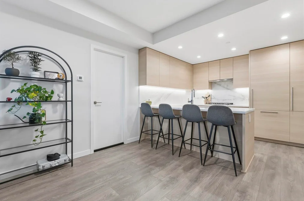 908 308 MORRISSEY ROAD, Port Moody BC V3H 0M2, Port Moody BC — Residential for Sale - Photo 7