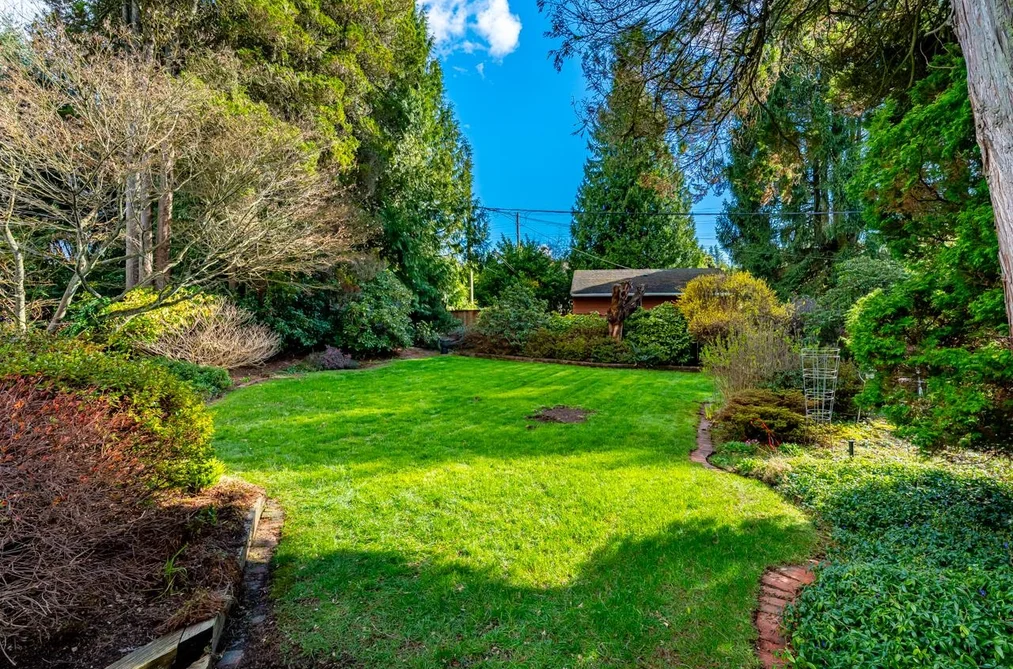 908 STANTON AVENUE, Coquitlam BC V3J 4V2, Coquitlam BC — Residential for Sale - Photo 4