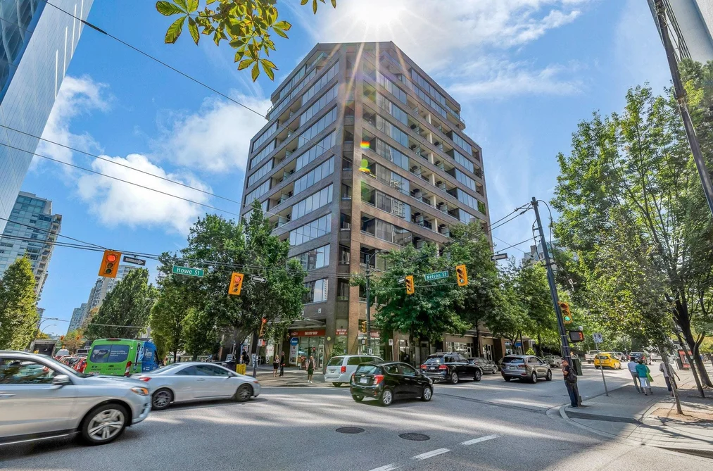 Condo for sale at 909 1010 Howe Street Vancouver British Columbia - MLS: R3104841
