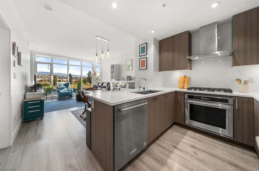 1788 Gilmore Ave Unit 909, Burnaby, BC - MLS: R3178354