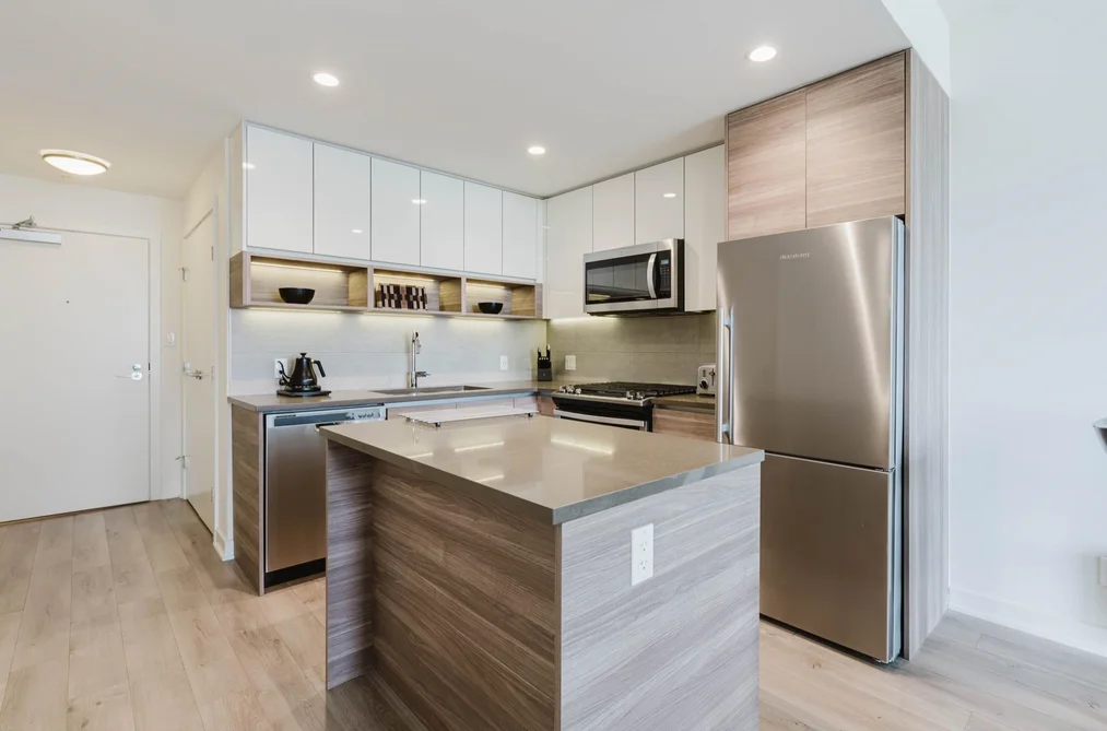 Condo for sale at 909 8850 University Crescent Burnaby British Columbia - MLS: R3148729
