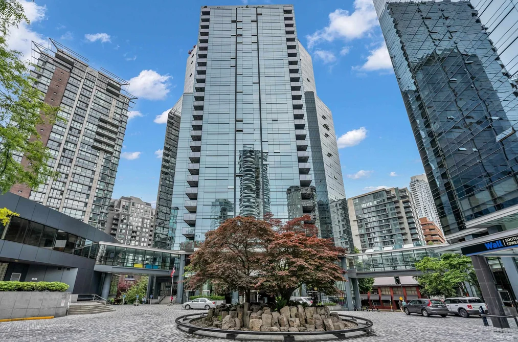 Condo for sale at 910 1050 Burrard Street Vancouver British Columbia - MLS: R3097166