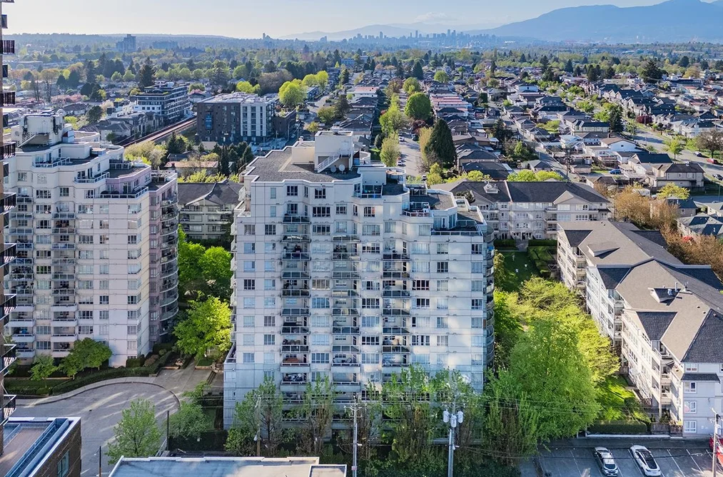 Condo for sale at 910 3489 Ascot Place Vancouver British Columbia - MLS: R3118564