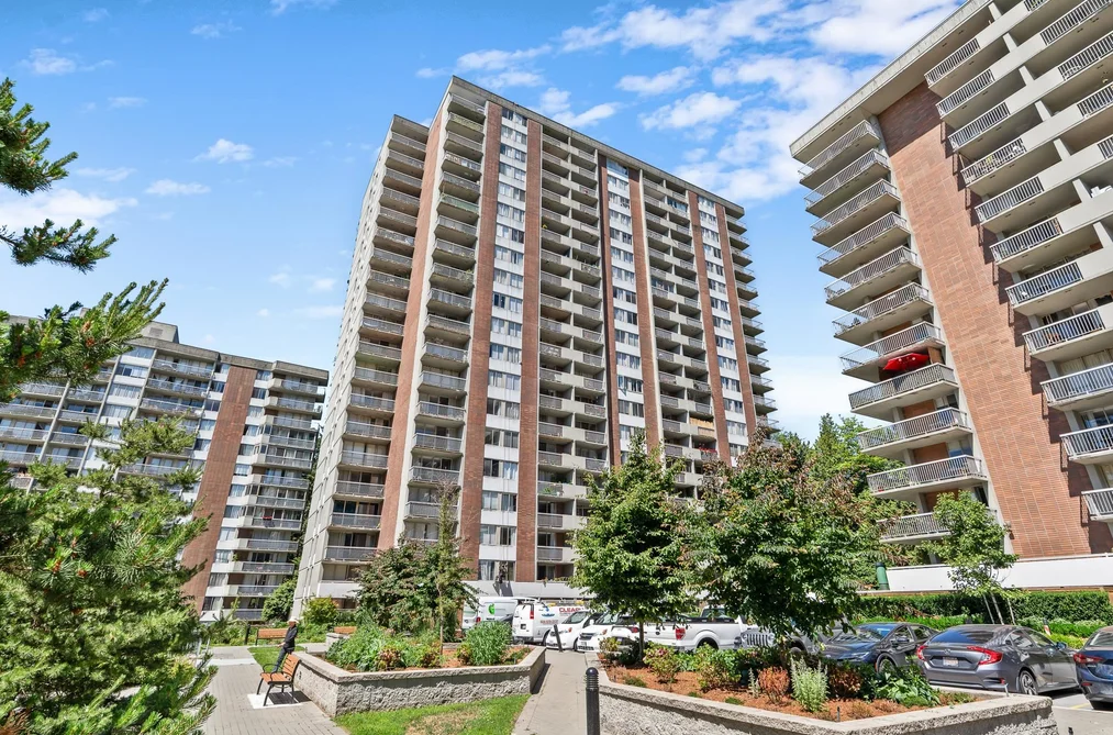 Condo for sale at 911 2016 Fullerton Avenue North Vancouver British Columbia - MLS: R3137157