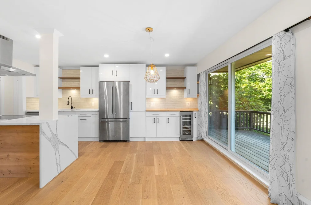 911 555 W 28TH STREET, North Vancouver BC V7N 2J7, North Vancouver BC — Residential for Sale — Photo 4 of 37
