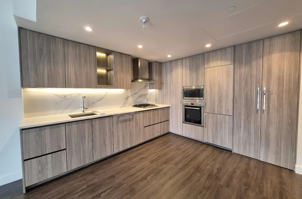 911 9887 WHALLEY BOULEVARD, Surrey BC V3T 0P4, Surrey BC — Residential for Sale — Photo 4 of 16