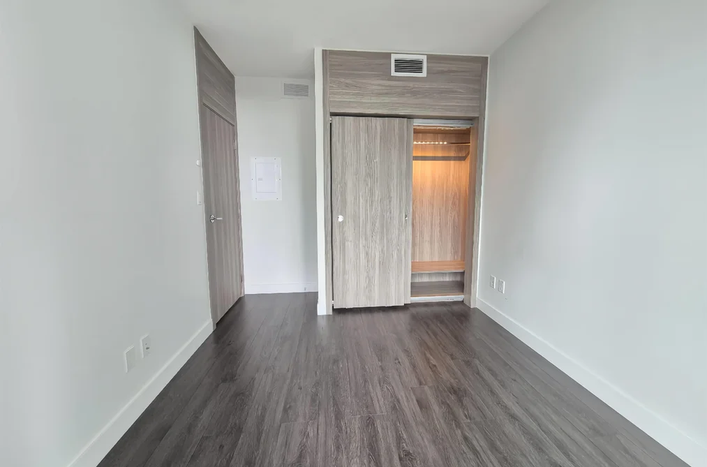 911 9887 WHALLEY BOULEVARD, Surrey BC V3T 0P4, Surrey BC — Residential for Sale — Photo 9 of 16