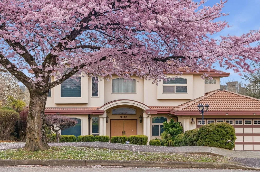 House for sale at 9113 Briar Road Burnaby British Columbia - MLS: R3119134