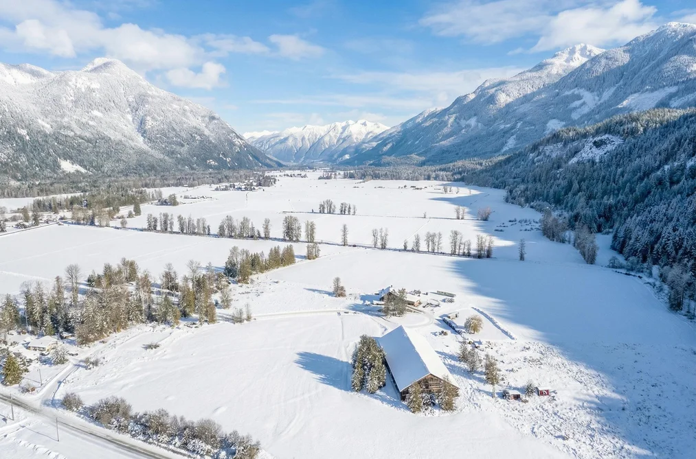 9115 PEMBERTON MEADOWS ROAD, Pemberton BC V0N 2L2, Pemberton BC — Residential for Sale - Photo 3