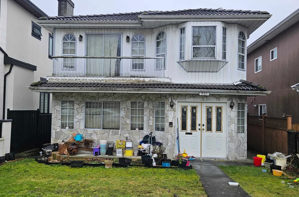 House for sale at 912 E 57th Avenue Vancouver British Columbia - MLS: R3083433