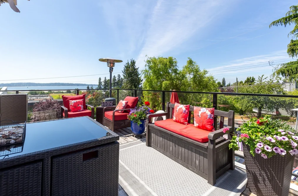 912 KEIL STREET, White Rock BC V4B 4V7, White Rock BC — Residential for Sale - Photo 2