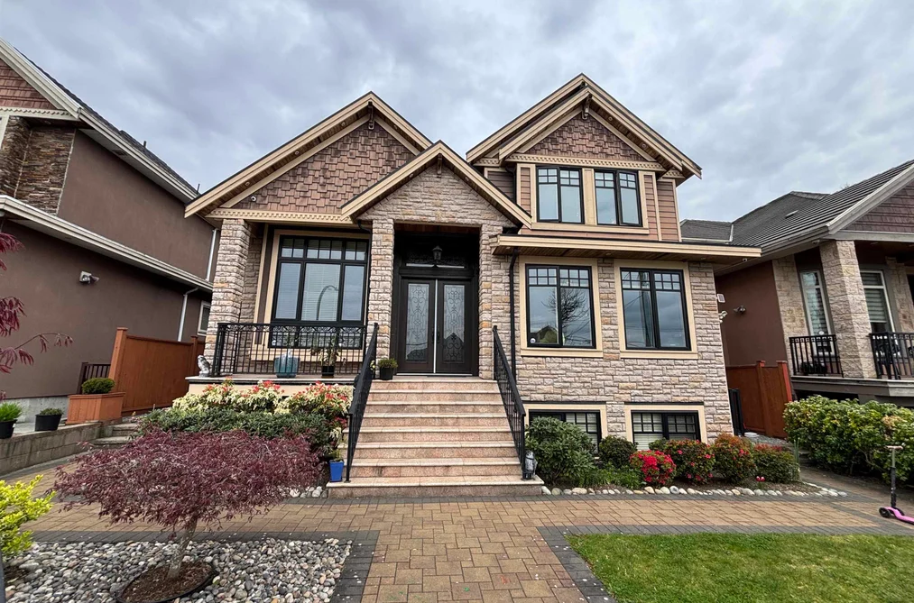 House for sale at 913 Quadling Avenue Coquitlam British Columbia - MLS: R3106282