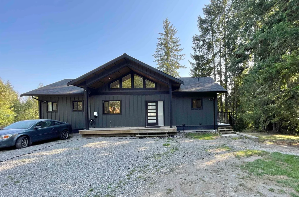 915 PAYNE ROAD, Gibsons BC V0N 1V7, Gibsons BC — Residential for Sale - Photo 4