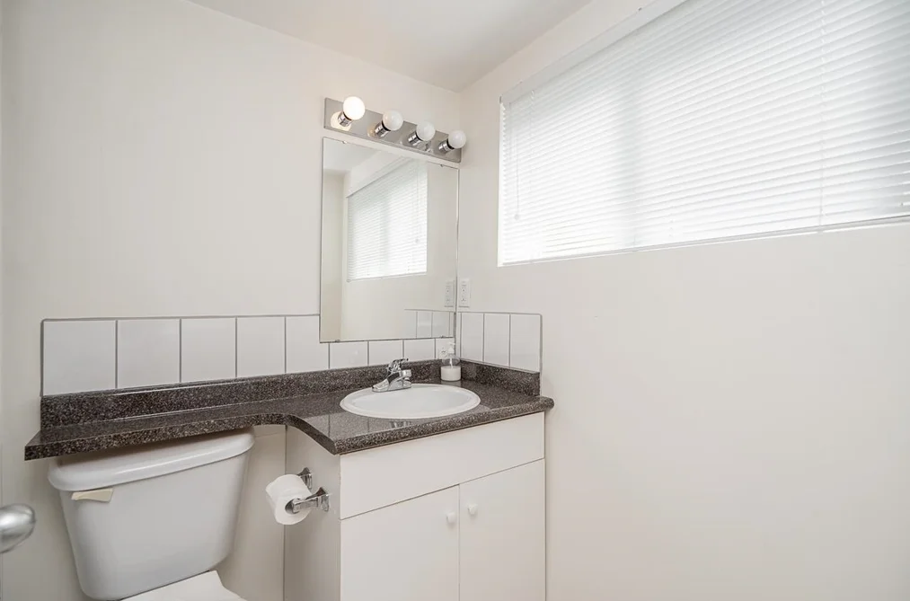 916 THIRTEENTH STREET, New Westminster BC V3M 4N1, New Westminster BC — Residential for Sale — Photo 28 of 39