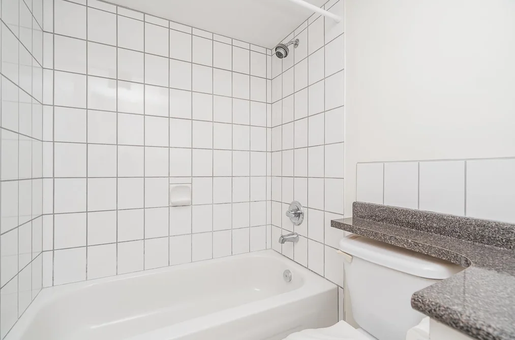 916 THIRTEENTH STREET, New Westminster BC V3M 4N1, New Westminster BC — Residential for Sale — Photo 29 of 39