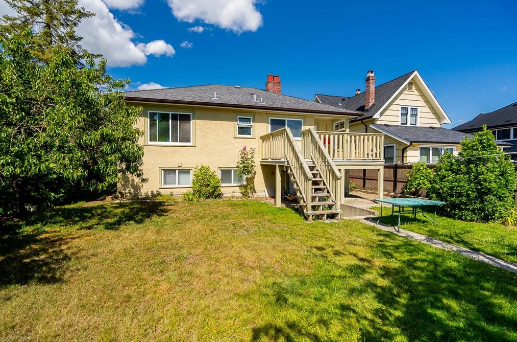 916 THIRTEENTH STREET, New Westminster BC V3M 4N1, New Westminster BC — Residential for Sale — Photo 34 of 39