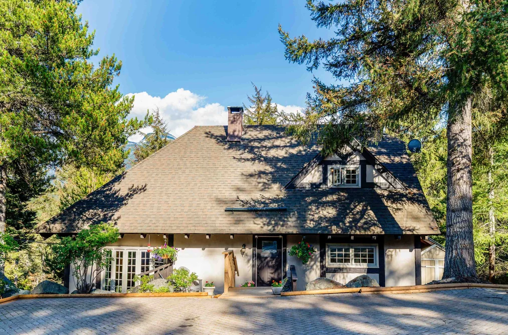 House for sale at 9167 Emerald Drive Whistler British Columbia - MLS: R3159722
