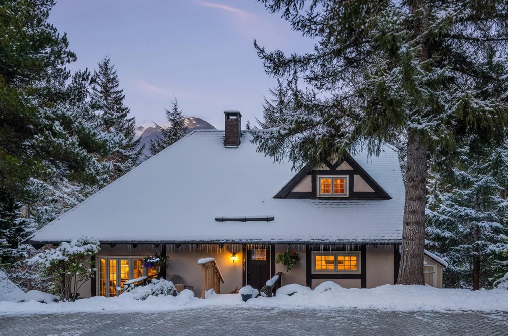 House for sale at 9167 Emerald Drive Whistler British Columbia - MLS: R3097058