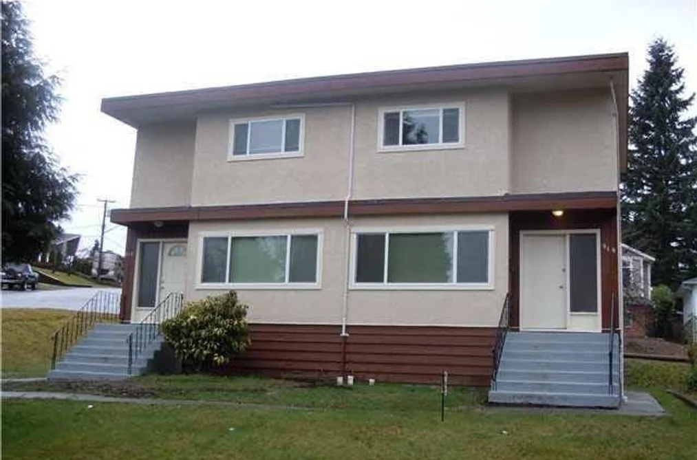 Half Duplex for sale at 917 Clarke Road Port Moody British Columbia - MLS: R3095194