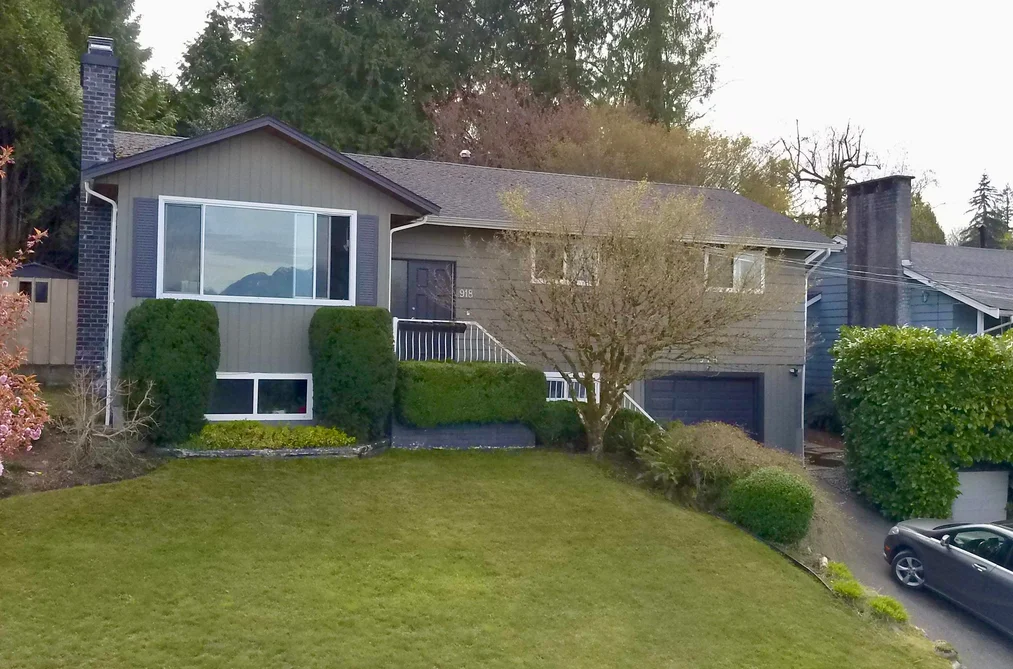 House for sale at 918 Baker Drive Coquitlam British Columbia - MLS: R3112232