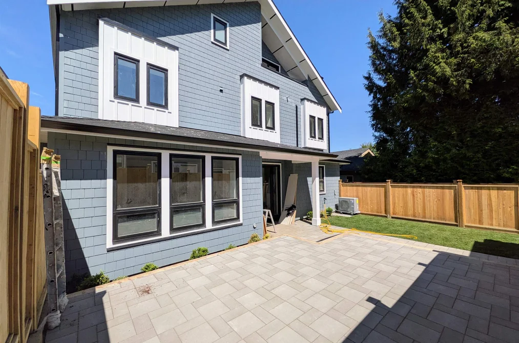 Half Duplex for sale at 918 E 16th Avenue Vancouver British Columbia - MLS: R3116480