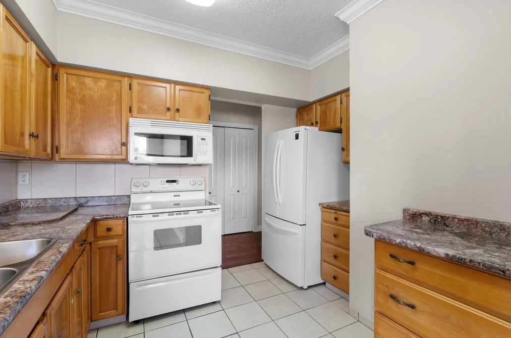 919 31955 OLD YALE ROAD, Abbotsford BC V2T 4N1, Abbotsford BC — Residential for Sale — Photo 10 of 40