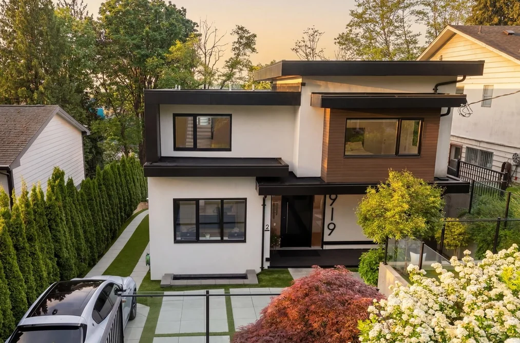 House for sale at 919 E 4th Street North Vancouver British Columbia - MLS: R3124893