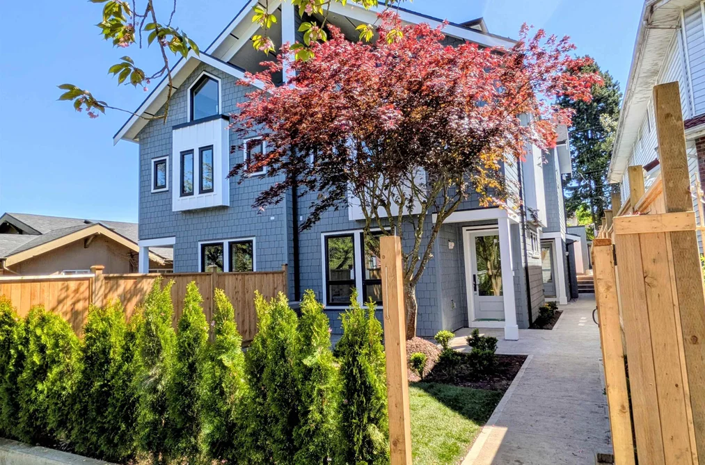 Half Duplex for sale at 920 E 16th Avenue Vancouver British Columbia - MLS: R3116018