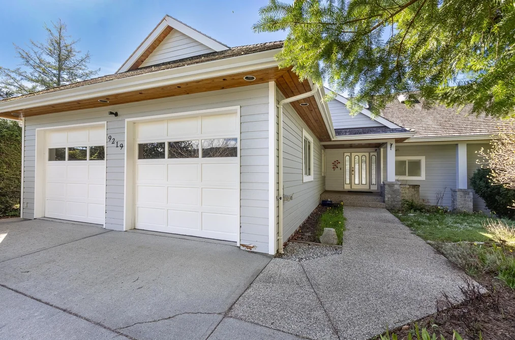 9219 REGAL ROAD, Halfmoon Bay BC V0N 1Y2, Halfmoon Bay BC — Residential for Sale - Photo 4