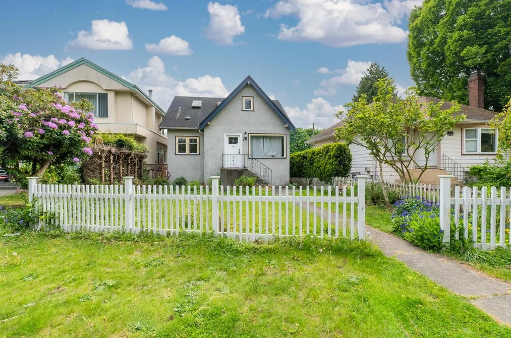 House for sale at 922 Park Drive Vancouver British Columbia - MLS: R3113728