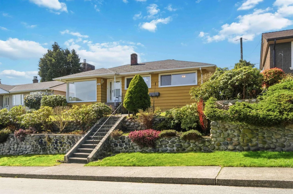 922 SURREY STREET, New Westminster BC V3L 4W2, New Westminster BC — Residential for Sale - Photo 3