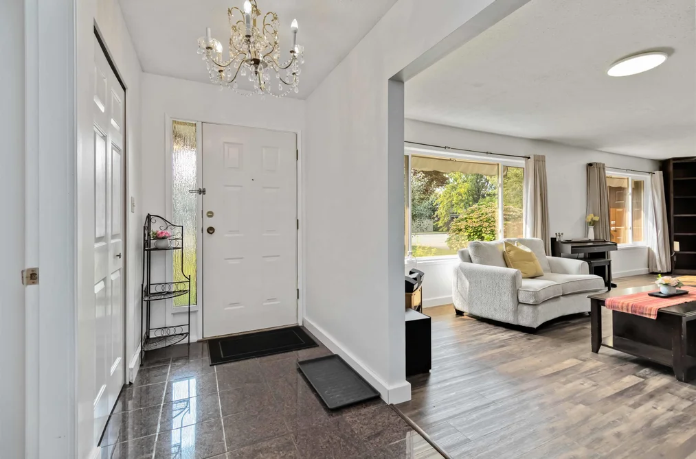 9220 COOTE STREET, Chilliwack BC V2P 6B5, Chilliwack BC — Residential for Sale - Photo 3