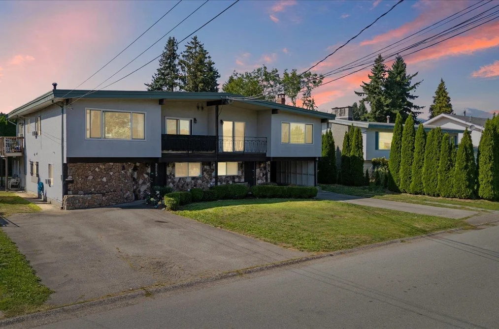 9225 JAMES STREET, Chilliwack BC V2P 6G8, Chilliwack BC — Residential for Sale - Photo 2