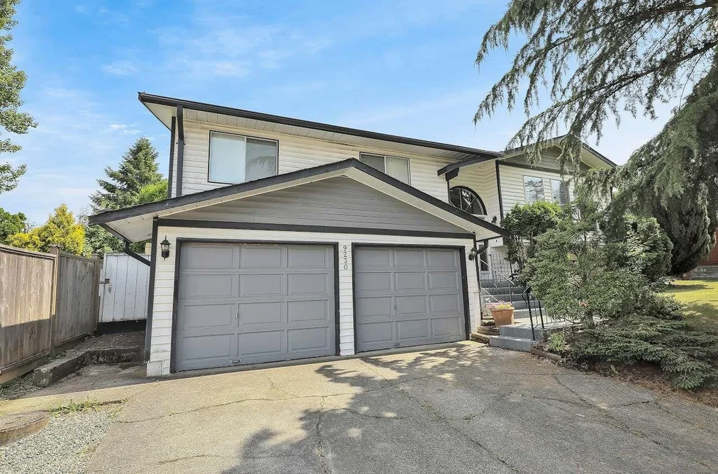 House for sale at 9230 212b Street Langley British Columbia - MLS: R3107691