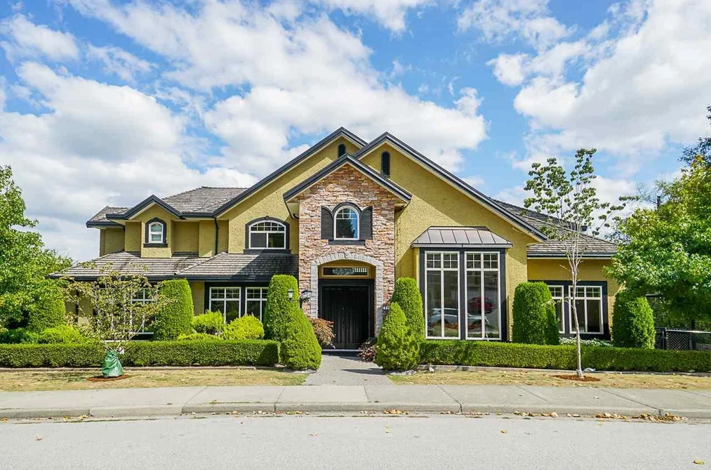 House for sale at 9238 164 Street Surrey British Columbia - MLS: R3168270
