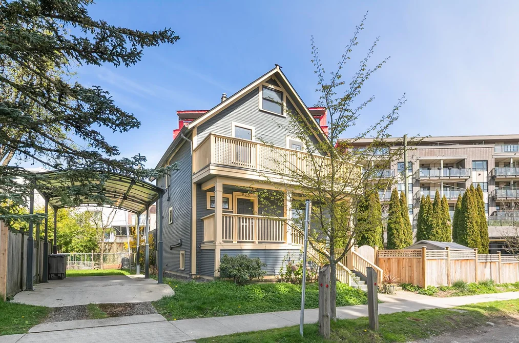 925 E 19TH AVENUE, Vancouver BC V5V 1K8, Vancouver BC — Residential for Sale - Photo 2