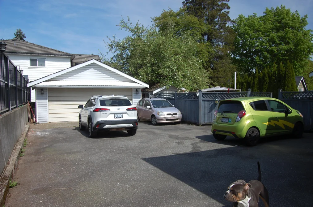 9251 10TH AVENUE, Burnaby BC V3N 2T3, Burnaby BC — Residential for Sale - Photo 2