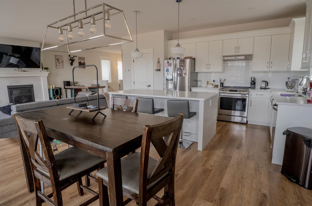 9279 SITKA PLACE, Chilliwack BC V2P 8B6, Chilliwack BC — Residential for Sale - Photo 4