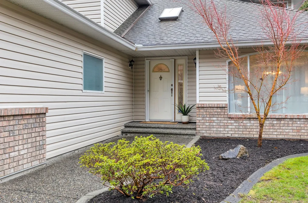 9289 204 STREET, Langley BC V1M 2L8, Langley BC — Residential for Sale - Photo 3
