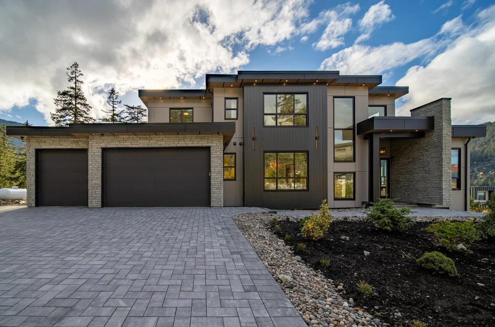 9289 Stellar's Way, Whistler, BC - MLS: R3164600 - Photo 2 9289 Stellar's Way, Whistler, BC - MLS: R3164600 - Photo 2
