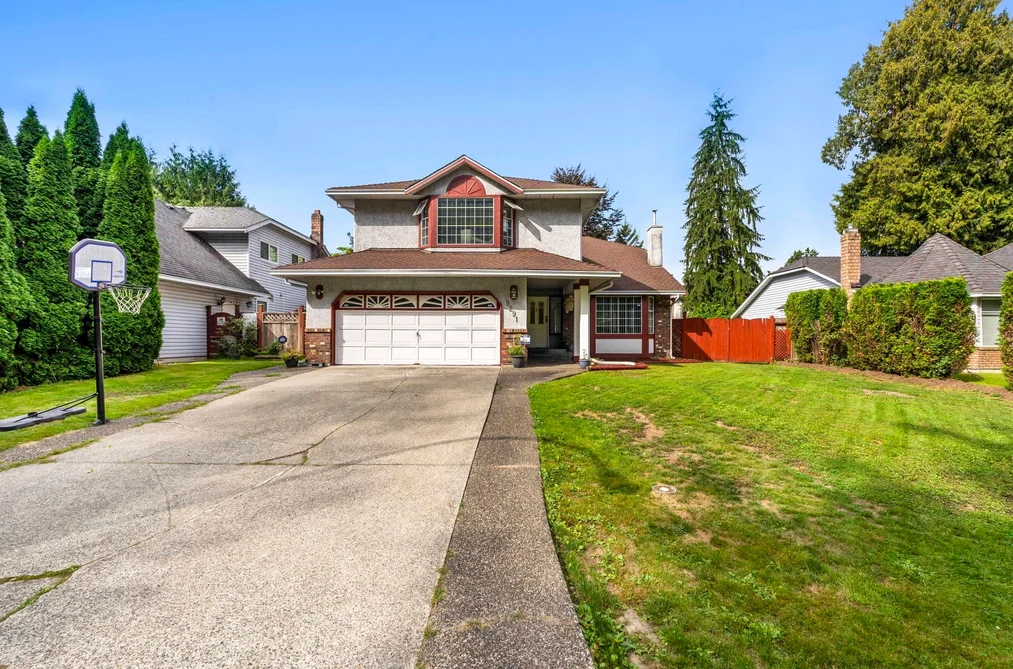 House for sale at 9291 158 Street Surrey British Columbia - MLS: R3121301
