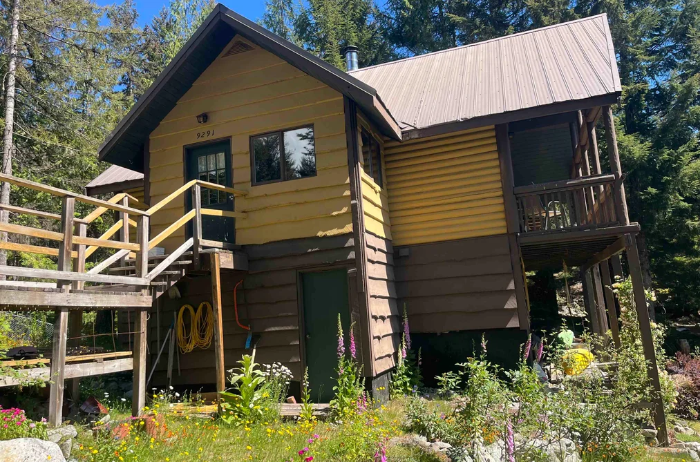 9291 EMERALD DRIVE, Whistler BC V8E 0G5, Whistler BC — Residential for Sale - Photo 2