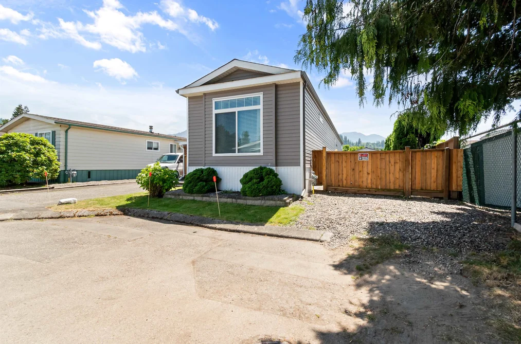 93 6338 VEDDER ROAD, Chilliwack, BC — Residential for Sale — Photo 3 of 29