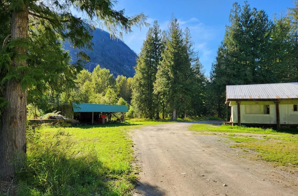 Manufactured On Land for sale at 9304 Upper Lillooet River Fsr Pemberton British Columbia - MLS: R3096289