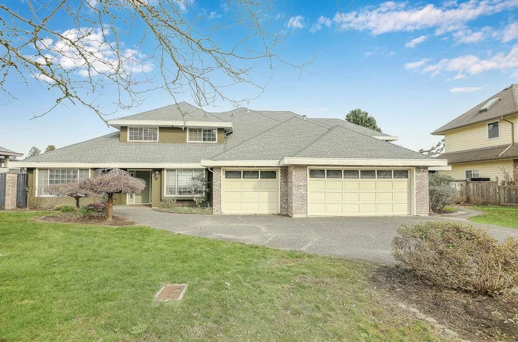 House for sale at 9312 163 Street Surrey British Columbia - MLS: R3104585