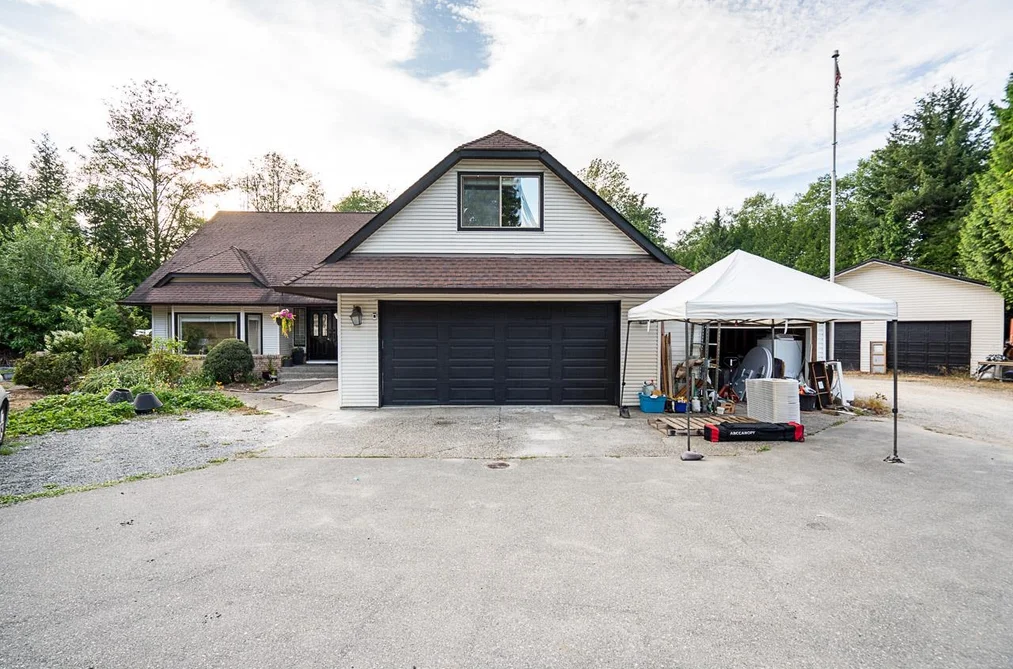 House for sale at 9317 188 Street Surrey British Columbia - MLS: R3150270