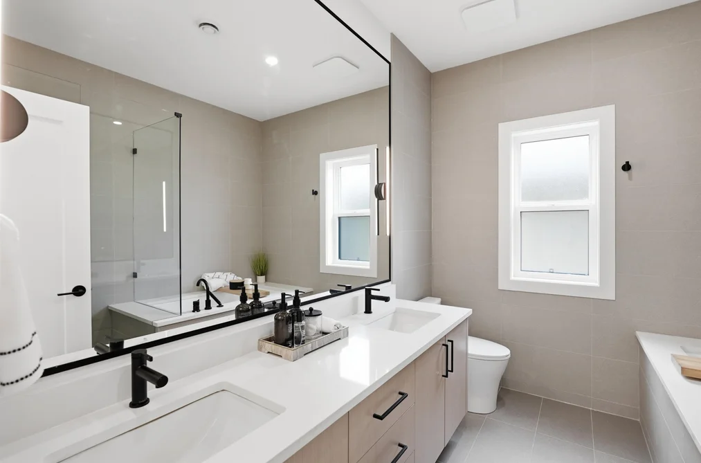 9320 EBOR ROAD, Delta BC V4C 3K7, Delta BC — Residential for Sale — Photo 11 of 28