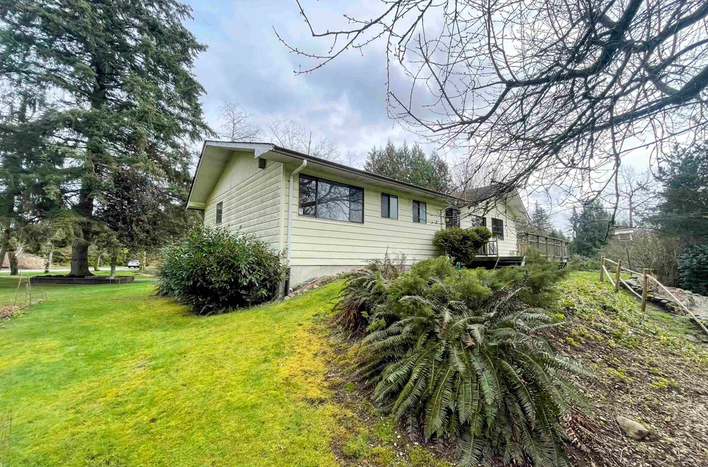 House for sale at 9335 178 Street Surrey British Columbia - MLS: R3055143