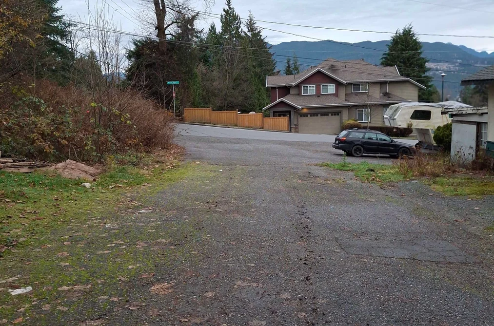 934-938 CLARKE ROAD, Port Moody BC V3H 1M2, Port Moody BC — Residential for Sale - Photo 4
