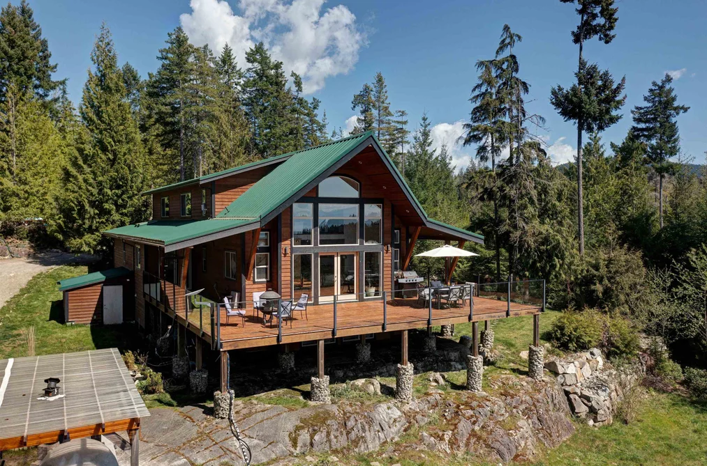 House for sale at 9340 Stephens Way Halfmoon Bay British Columbia - MLS: R3118637